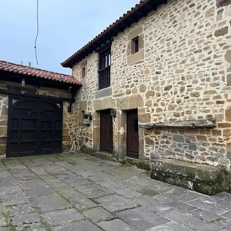 Hébergement de vacances Museo De Campanas, Vierna